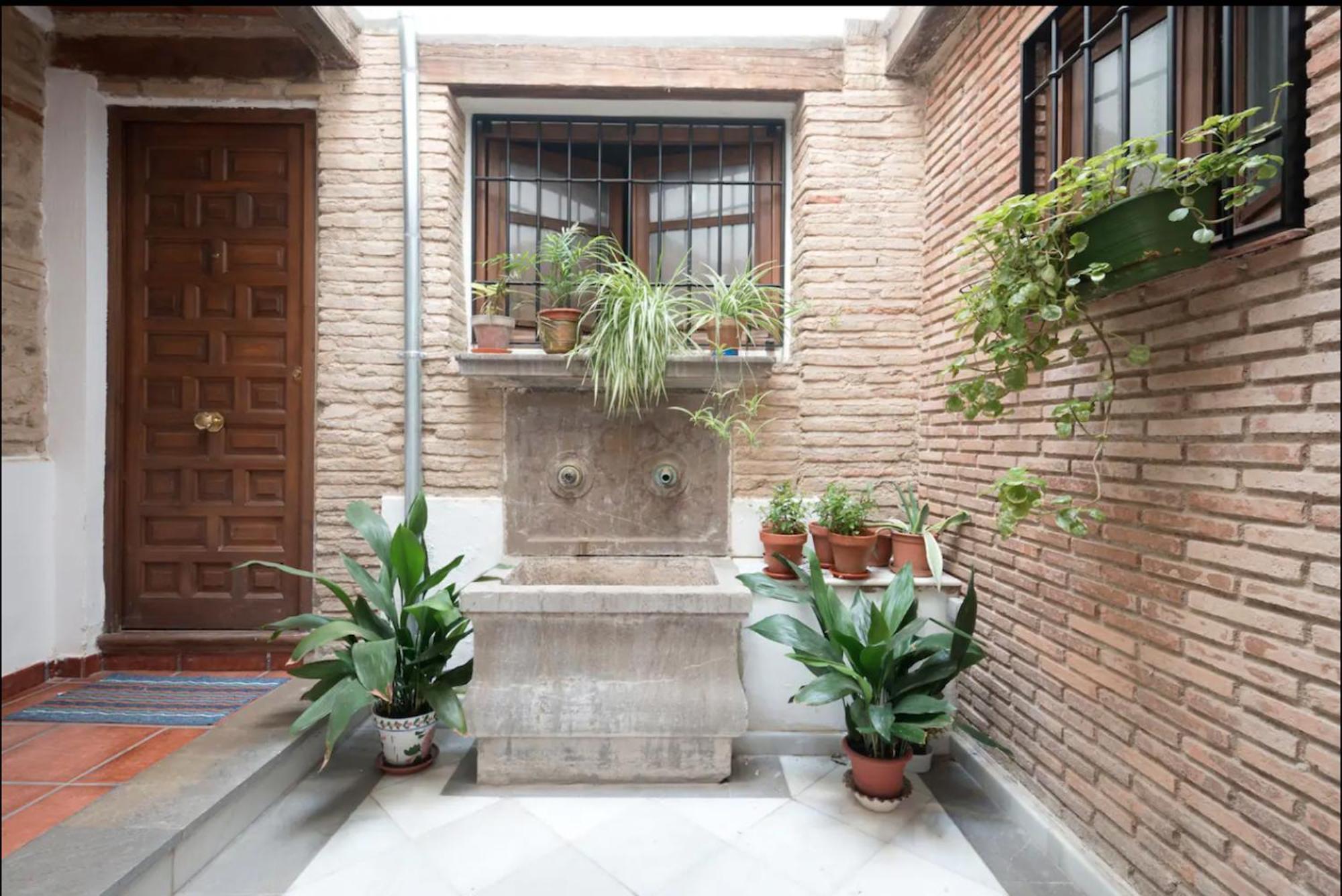 Apartamentos Centro Historico A Los Pies De La Alhambra Granada Exterior foto